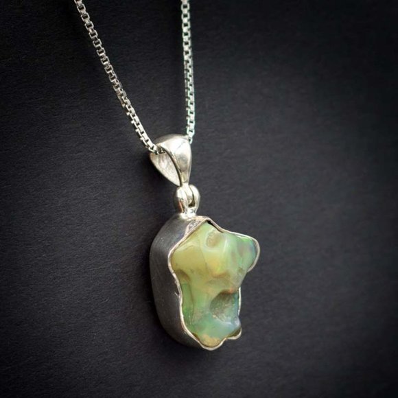 Ethiopian Opal Pendant – A - Picture 3 of 3
